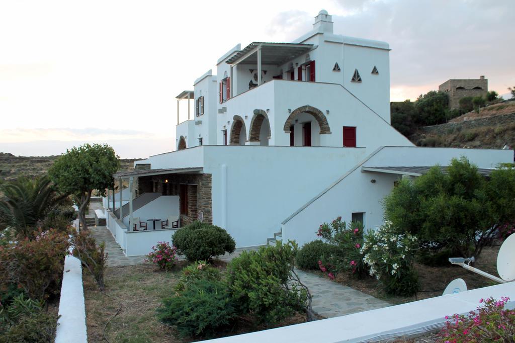 En Plo Aparthotel Agios Romanos Exterior photo
