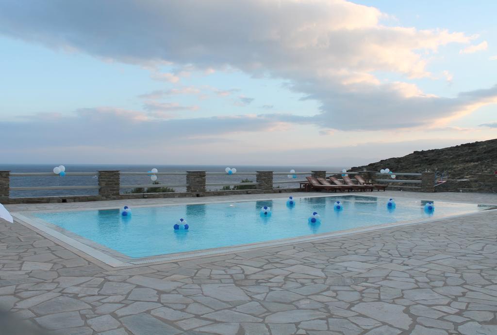 En Plo Aparthotel Agios Romanos Exterior photo